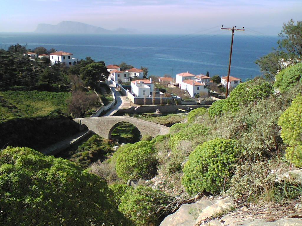 Vlichos Studio Apartment Hydra  Bagian luar foto