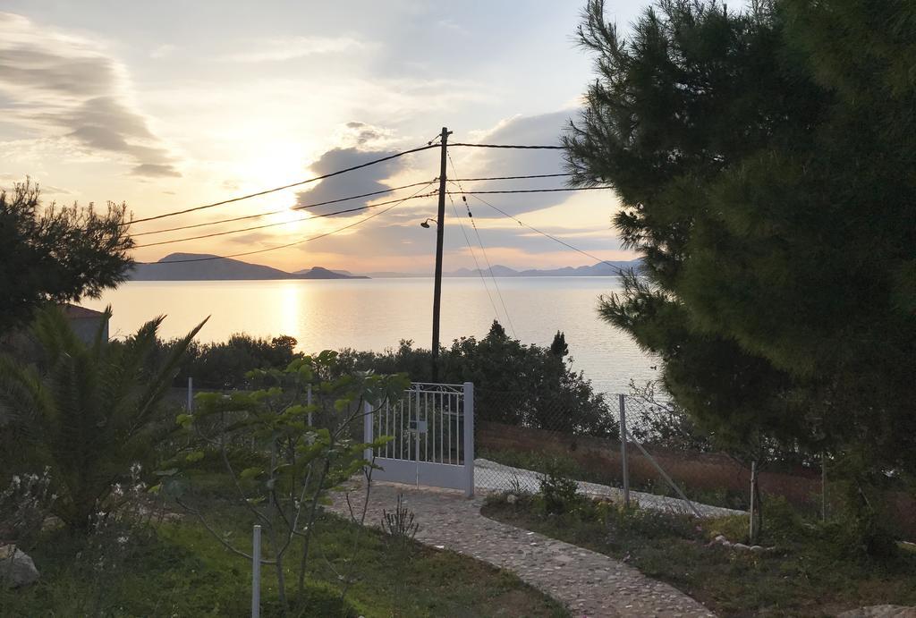 Vlichos Studio Apartment Hydra  Bagian luar foto