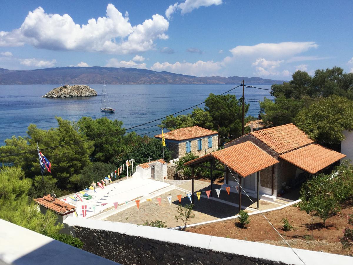 Vlichos Studio Apartment Hydra  Bagian luar foto